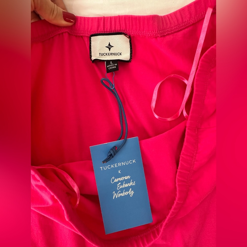 NEW!! Tuckernuck Vibrant Pink Long Sleeve Dress - Picture 4 of 4